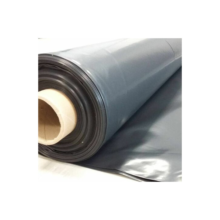 Rouleau de plastique noir